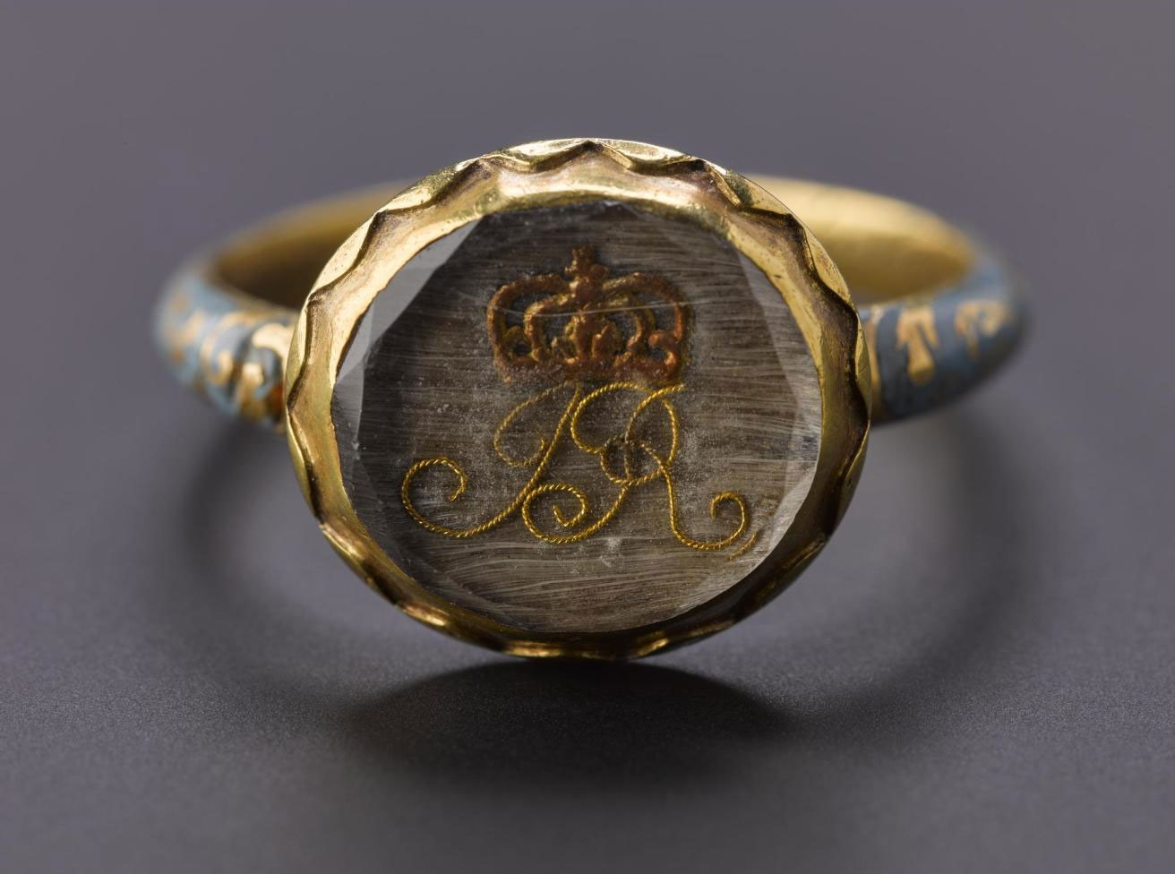 King in exile: Ring belonging to James VII and II